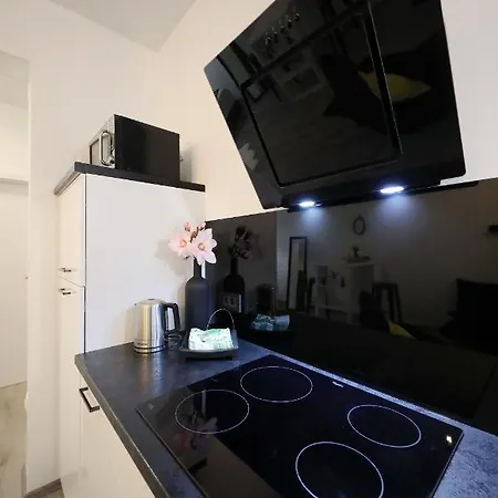 Luxury 1107 Apartment *